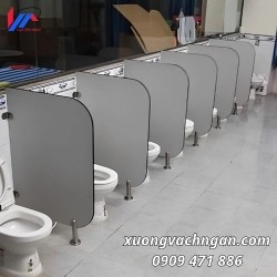 Hoàn Thiện Vách Ngăn Vệ Sinh Compact Màu Ghi Tại Trường Mẫu Giáo