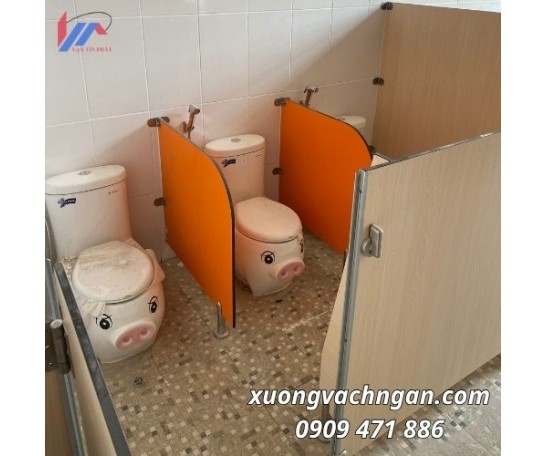 Thi Công Vách Ngăn Nhà Vệ Sinh Tại Trường Mầm Non Quận 6